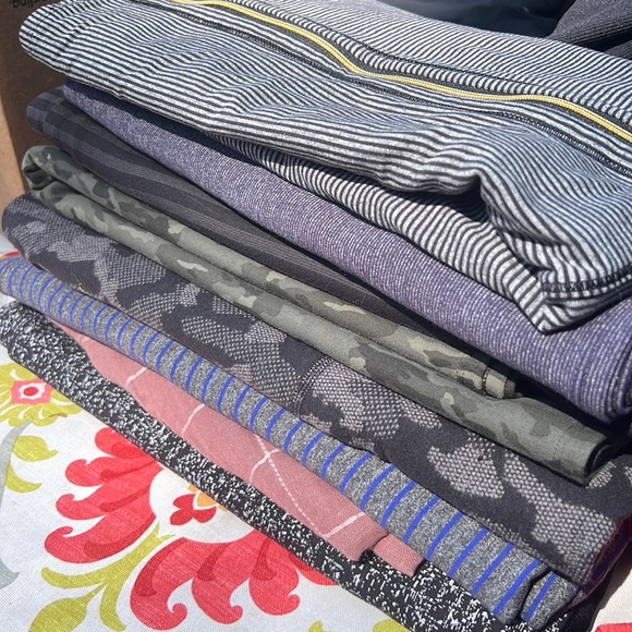 Coming soon Lululemon scarves seamless ebb - Picture 1 of 3